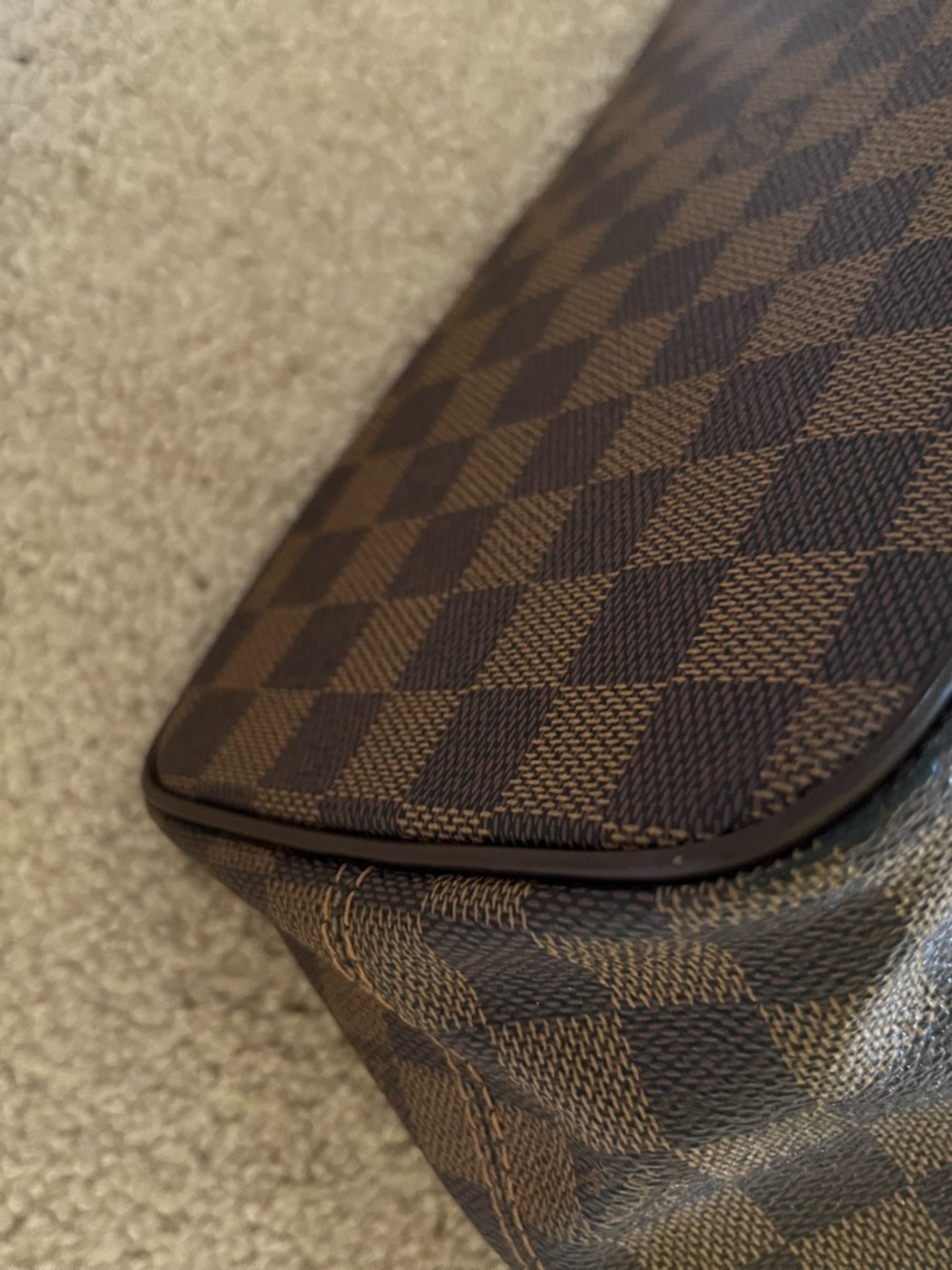Louis Vuitton Saleya Handbag in Damier Ebene - Picture 11 of 15